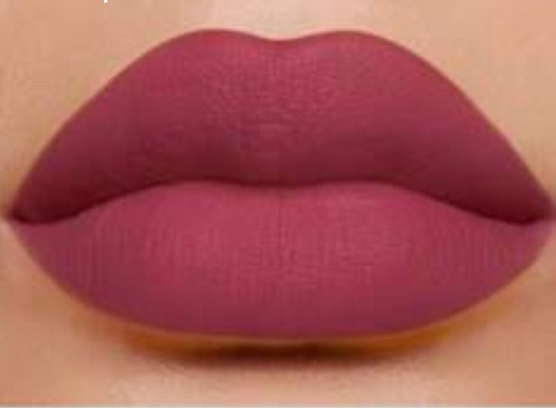Matte color lip gloss