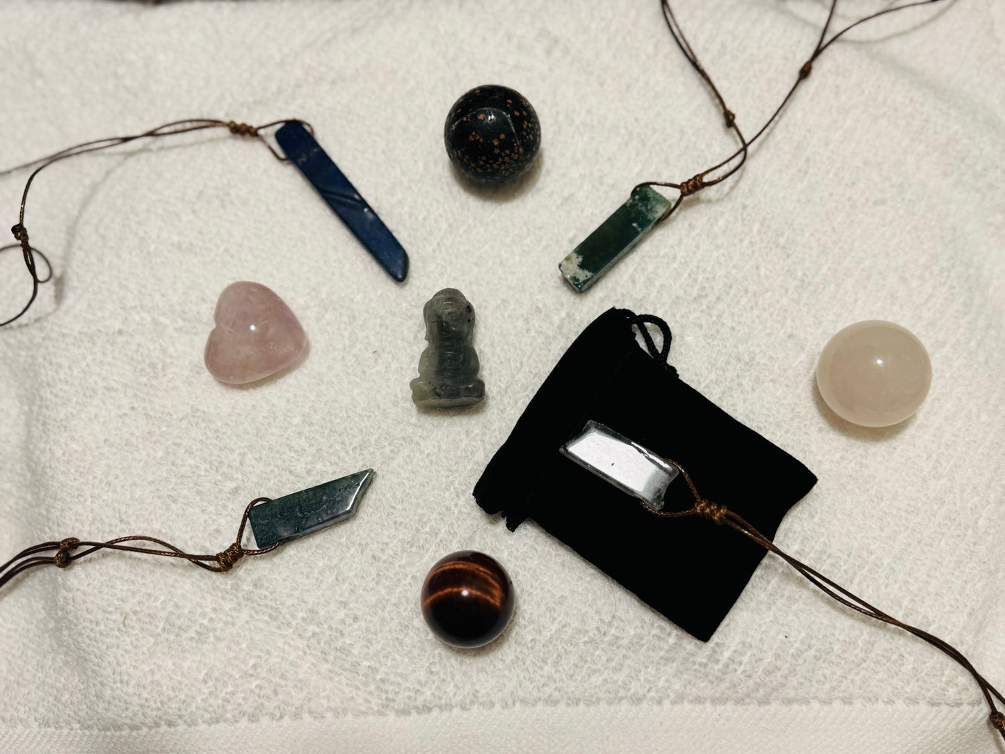 Carved necklaces take w/you