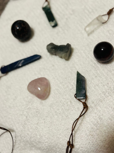 Carved necklaces take w/you
