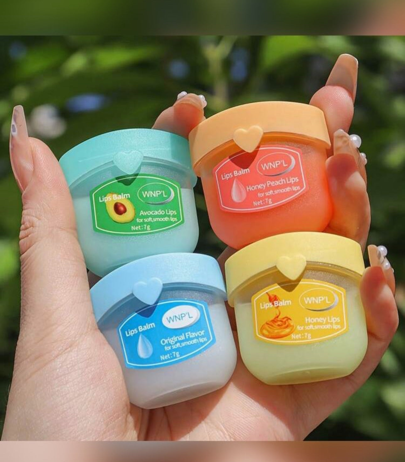 Lipgloss moisturizer
