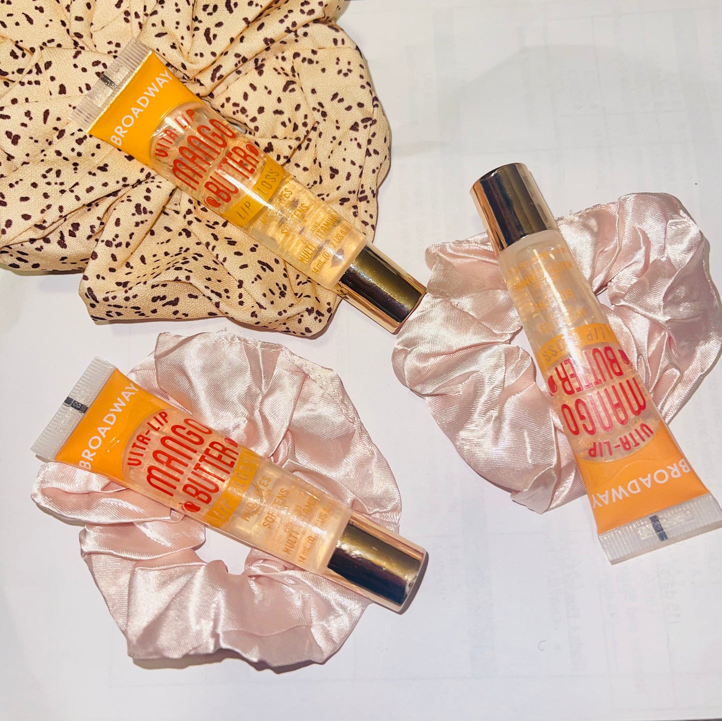 Luvely clear lipgloss
