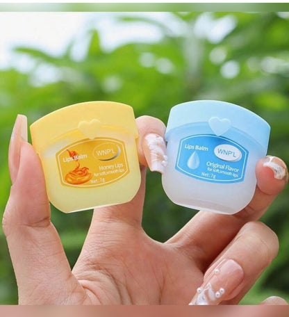 Lipgloss moisturizer