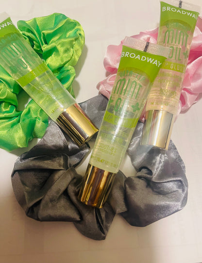 Luvely clear lipgloss