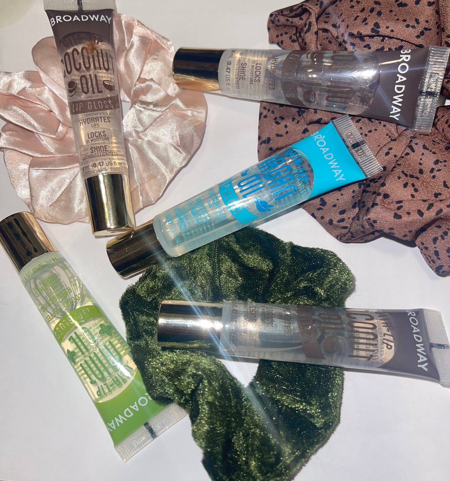 Luvely clear lipgloss