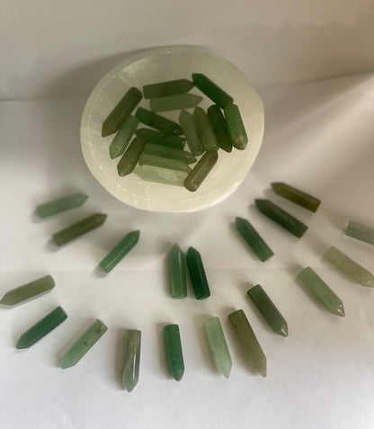 Venturine green pointy small towers