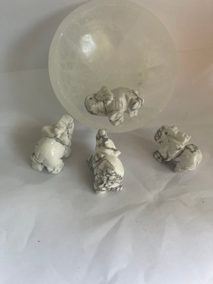 Howlite elephant