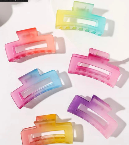 Rainbow claws clip