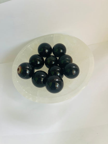 Black eye sphere
