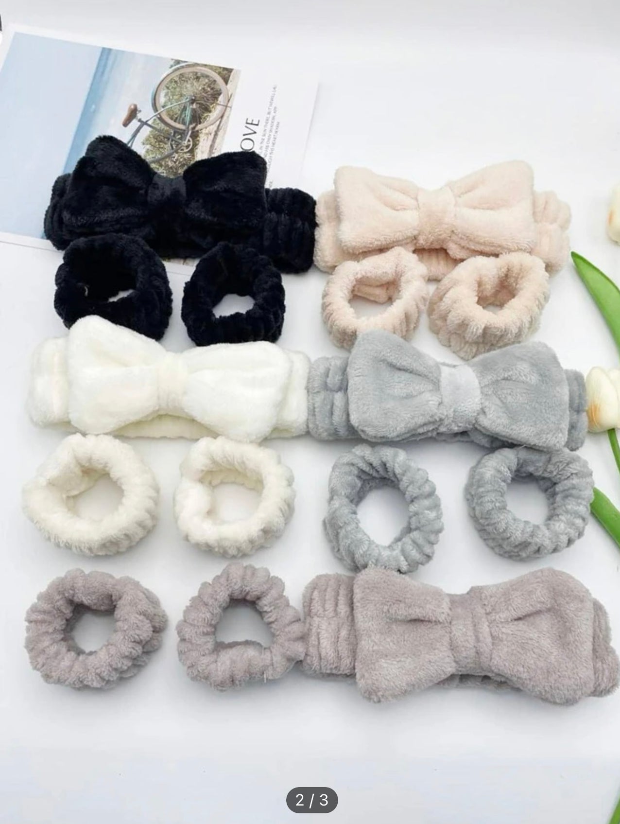Bows & hand sleeve